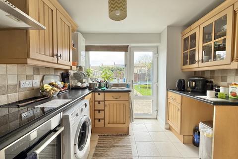 55 Lancelot Road, Exeter, EX4 9BU