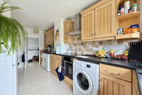 55 Lancelot Road, Exeter, EX4 9BU