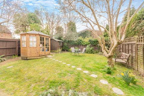 15 Cherry Orchard, Amersham, HP6 6LE