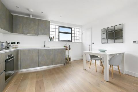 1 bedroom flat for sale, Ironworks Yard, Stroud Green