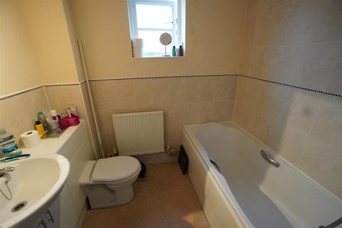 2 bedroom apartment for sale, St. Helens Mews, Howden