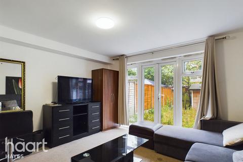 undefined, Wraysbury Drive, WEST DRAYTON