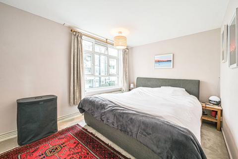 Hermitage Court, Child's Hill, London, NW2