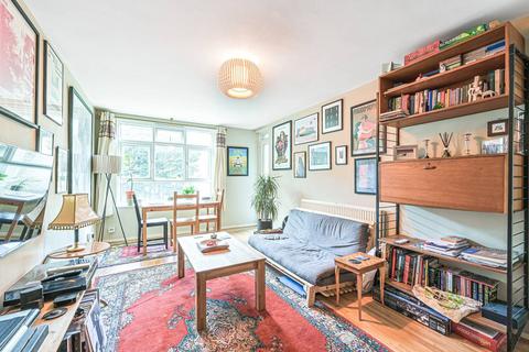 2 bedroom flat for sale, Hermitage Court, Child's Hill, London, NW2