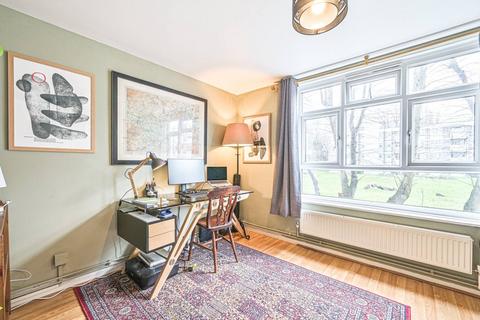 2 bedroom flat for sale, Hermitage Court, Child's Hill, London, NW2