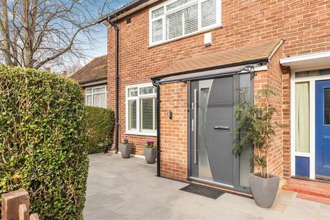 44 Dursley Road, London, SE3 8PD
