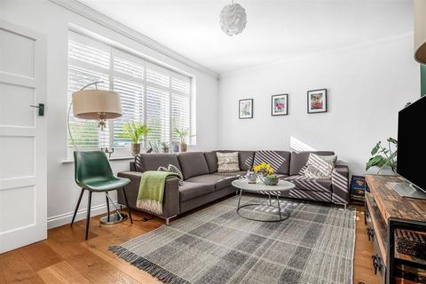 44 Dursley Road, London, SE3 8PD