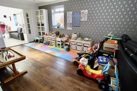 4 bedroom link detached house for sale, Delamere Close, Birmingham B36