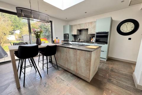 3 bedroom semi-detached house for sale, Shawhurst Lane, Hollywood, Birmingham