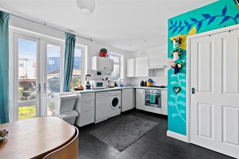 99 Capri Road, Addiscombe, Croydon, CR0 6LJ