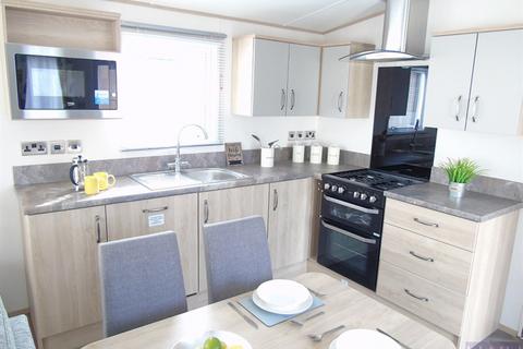 3 bedroom lodge for sale, P3B Gelliwig Farm Caravan Park, Botwnnog