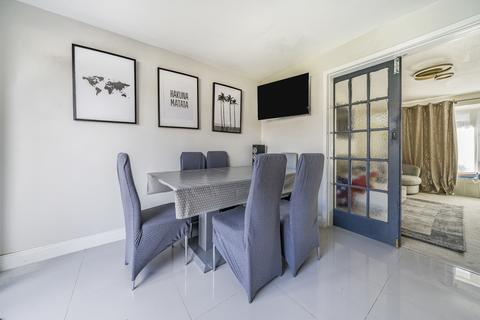 70 Longleaze, Royal Wootton Bassett, Swindon, SN4 8AS