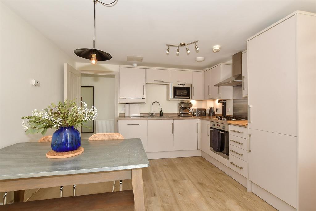Lounge/Kitchen