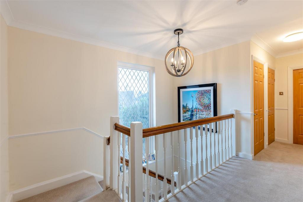 8637765-interior16.jpg