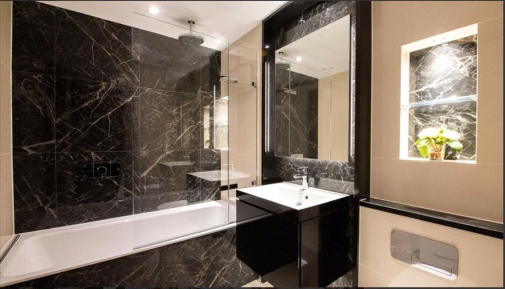 Garrett-mansions-edgware-road-w2-5