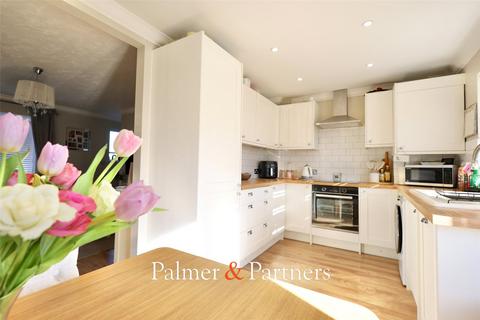2 bedroom semi-detached house for sale, Norman Close, St. Osyth, Clacton-on-Sea, Essex, CO16