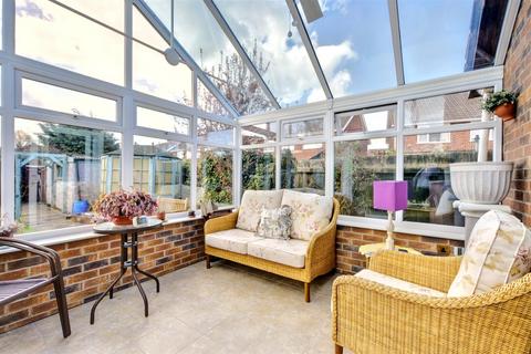 2 bedroom detached bungalow for sale, Rugeley Avenue, Long Eaton