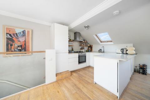 3 bedroom flat for sale, Batoum Gardens, London W6