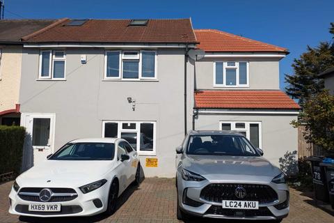 5 bedroom terraced house to rent, Thornton Heath CR7
