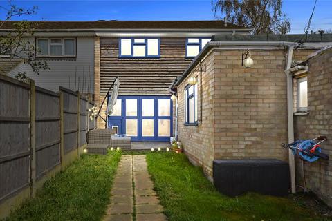 27 Fairview Avenue, Stanford-le-hope, SS17 0DT