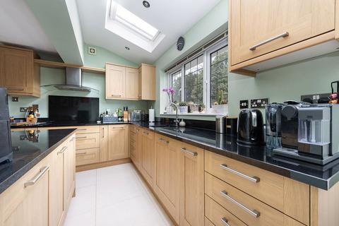 undefined, Kerria Way, Woking GU24