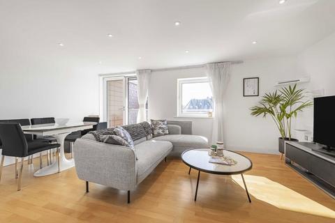 56 Holland Gardens, Brentford, TW8 0BF