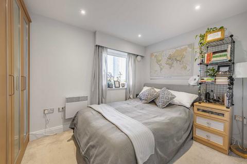56 Holland Gardens, Brentford, TW8 0BF