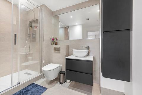 56 Holland Gardens, Brentford, TW8 0BF