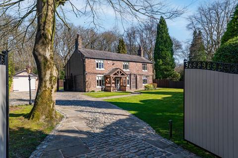 Spinney End Lumber Lane, Worsley, Manchester, M28 2QN