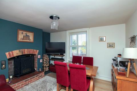 Ivy House Back Lane, Binbrook, Market Rasen, LN8 6ED