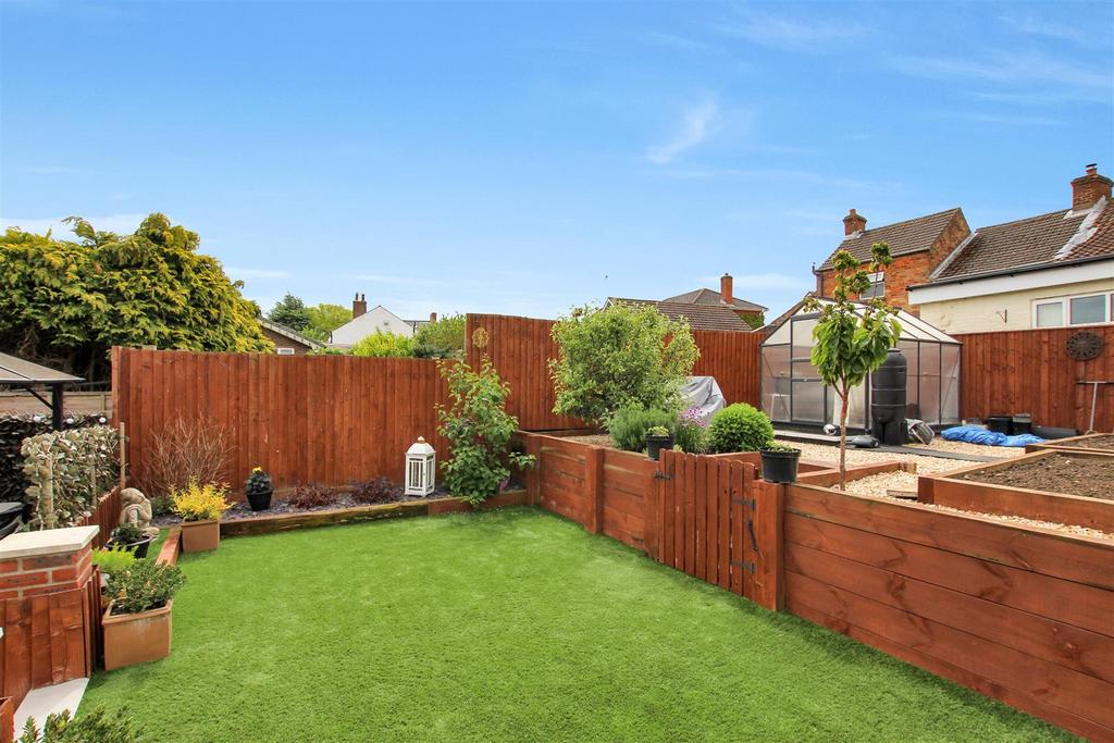Rear Garden - N3.JPG