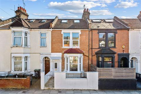 92 Roslyn Road, London, N15 5JJ