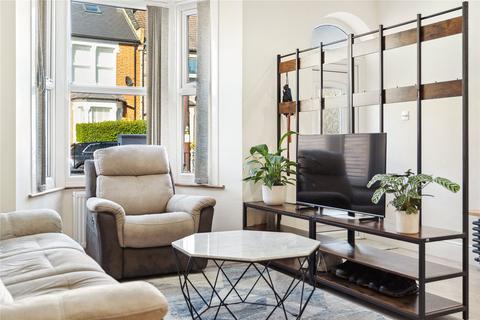 92 Roslyn Road, London, N15 5JJ