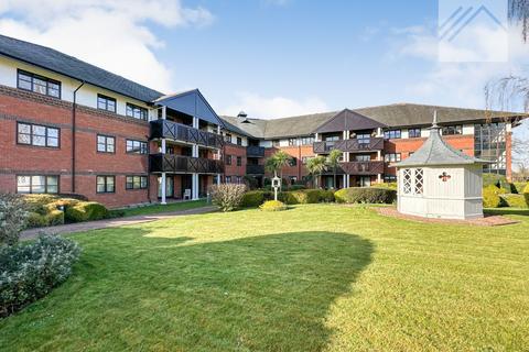 2 bedroom flat for sale, Poplar Drive, Hutton, Brentwood