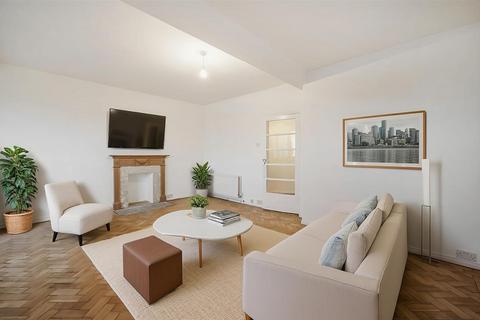 3 bedroom flat for sale, Upper Richmond Road, SW15
