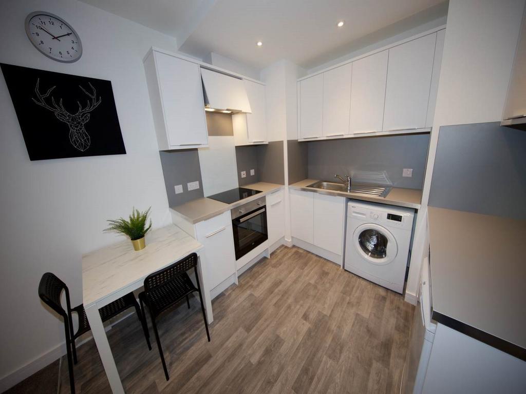22 Kitchen