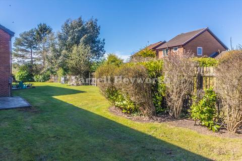 2 bedroom flat for sale, Regent Court, Preston PR2