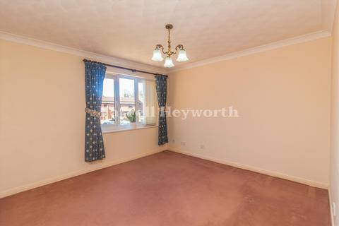 2 bedroom flat for sale, Regent Court, Preston PR2