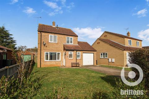 3 bedroom detached house for sale, Mountbatten Road, Dersingham, King's Lynn