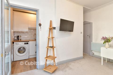 1 bedroom apartment for sale, Russell Square, Brighton, East Sussex