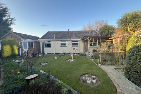 2 bedroom detached bungalow for sale, Brick Kiln Close, Felixstowe IP11