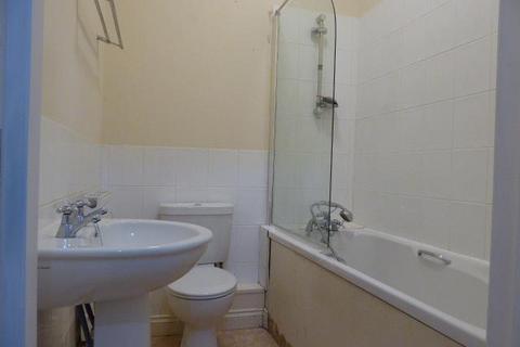 2 bedroom apartment to rent, 40 High Street,, Flat 2 Haverfordwest