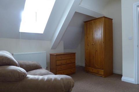 2 bedroom apartment to rent, 40 High Street,, Flat 2 Haverfordwest