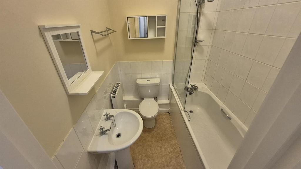 F240 HS Bathroom 2.jpeg