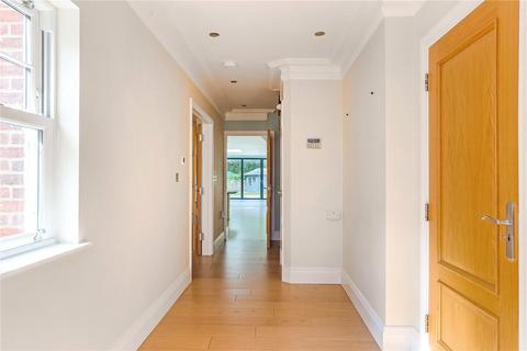 6 bedroom detached house for sale, Roundwood Park, Harpenden, Hertfordshire, AL5