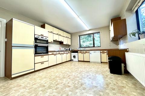 3 bedroom flat for sale, Branksome Park