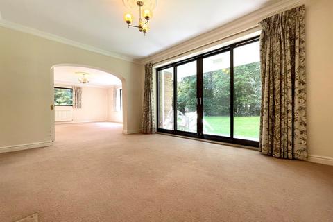 3 bedroom flat for sale, Branksome Park