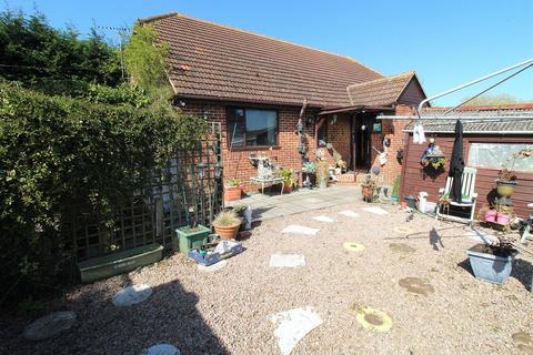 3 bedroom detached house for sale, Bell Farm Lane, Minster On Sea, Sheerness