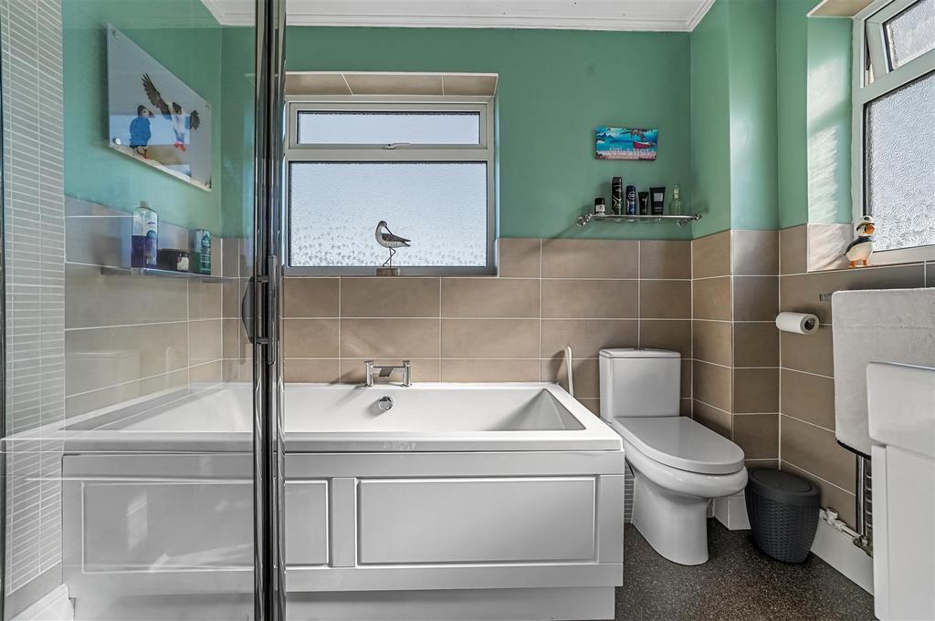 Family bathroom
