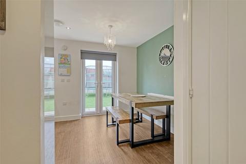 28 Waters Grove, Great Wakering, Southend-on-sea, SS3 0FT